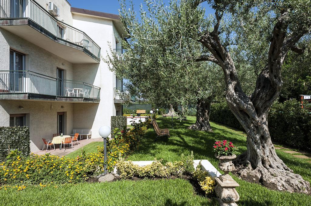 Villa Collina Джардини Наксос Екстериор снимка