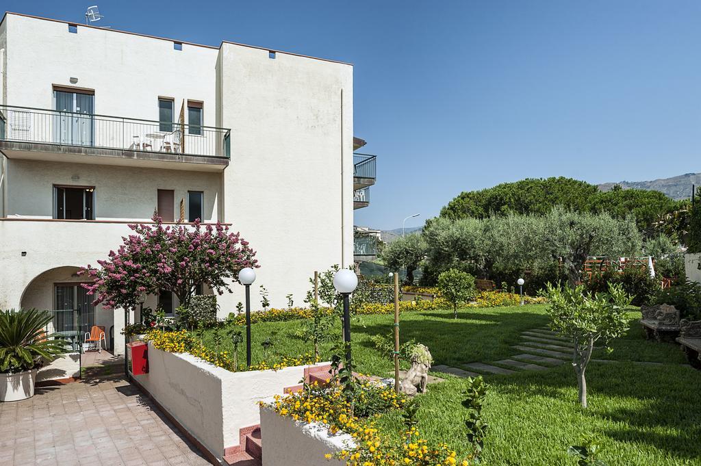 Villa Collina Джардини Наксос Екстериор снимка