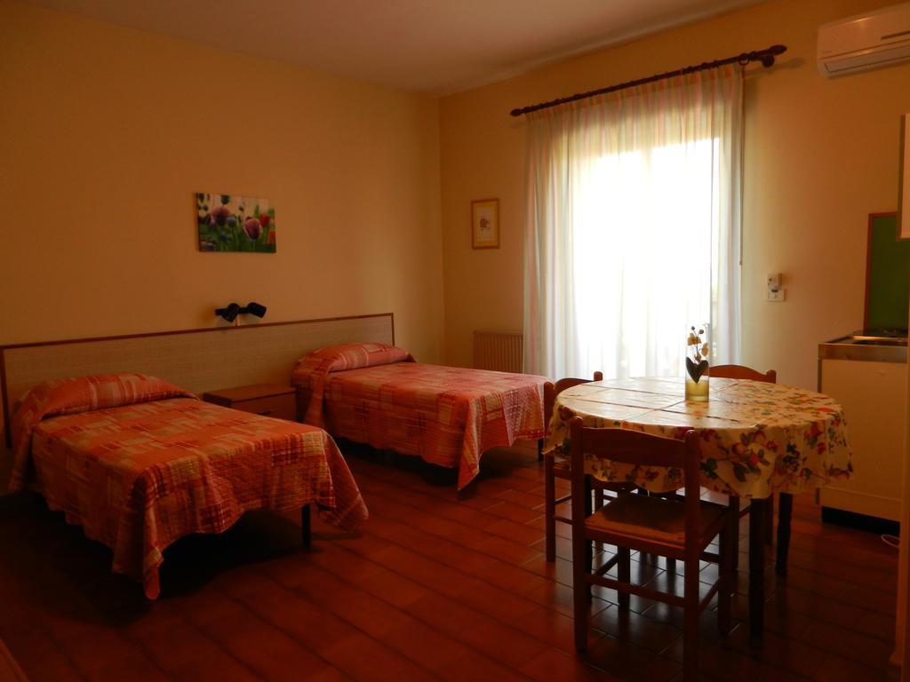 Villa Collina Джардини Наксос Стая снимка